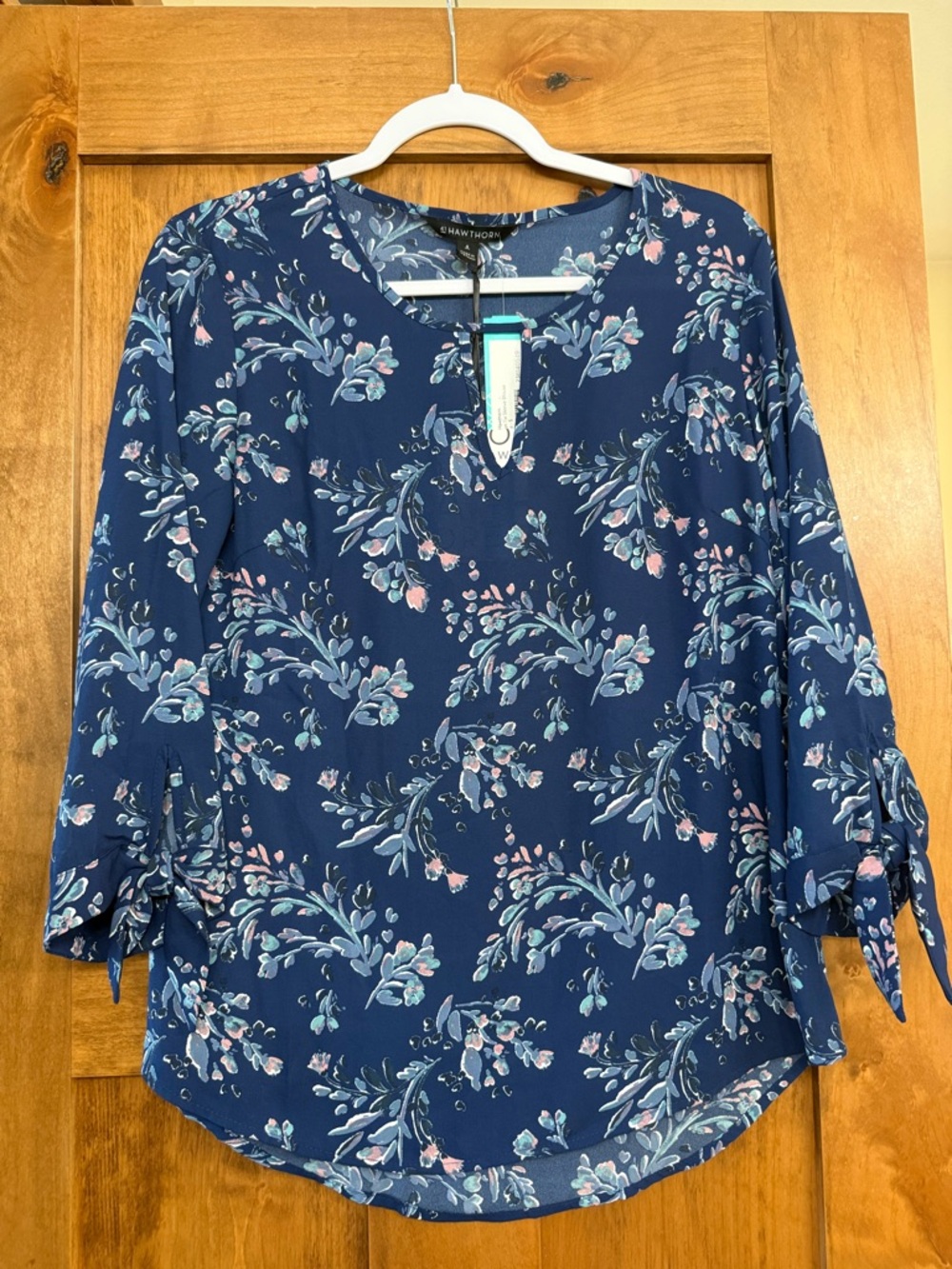 New 41 Hawthorn Blue Floral Taryn Tie-Sleeve Blouse Top Size Small Stitch Fix